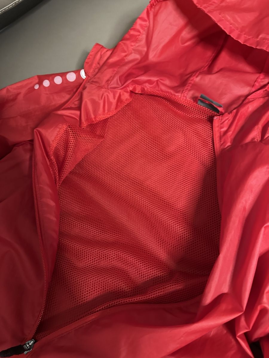 Jako Jacken: Leichte Regenjacke – Gebraucht aus Opfikon von Lui_07 1