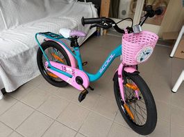 Vendo bicicletta per bambini, 18". Buona qualità e leggera 
