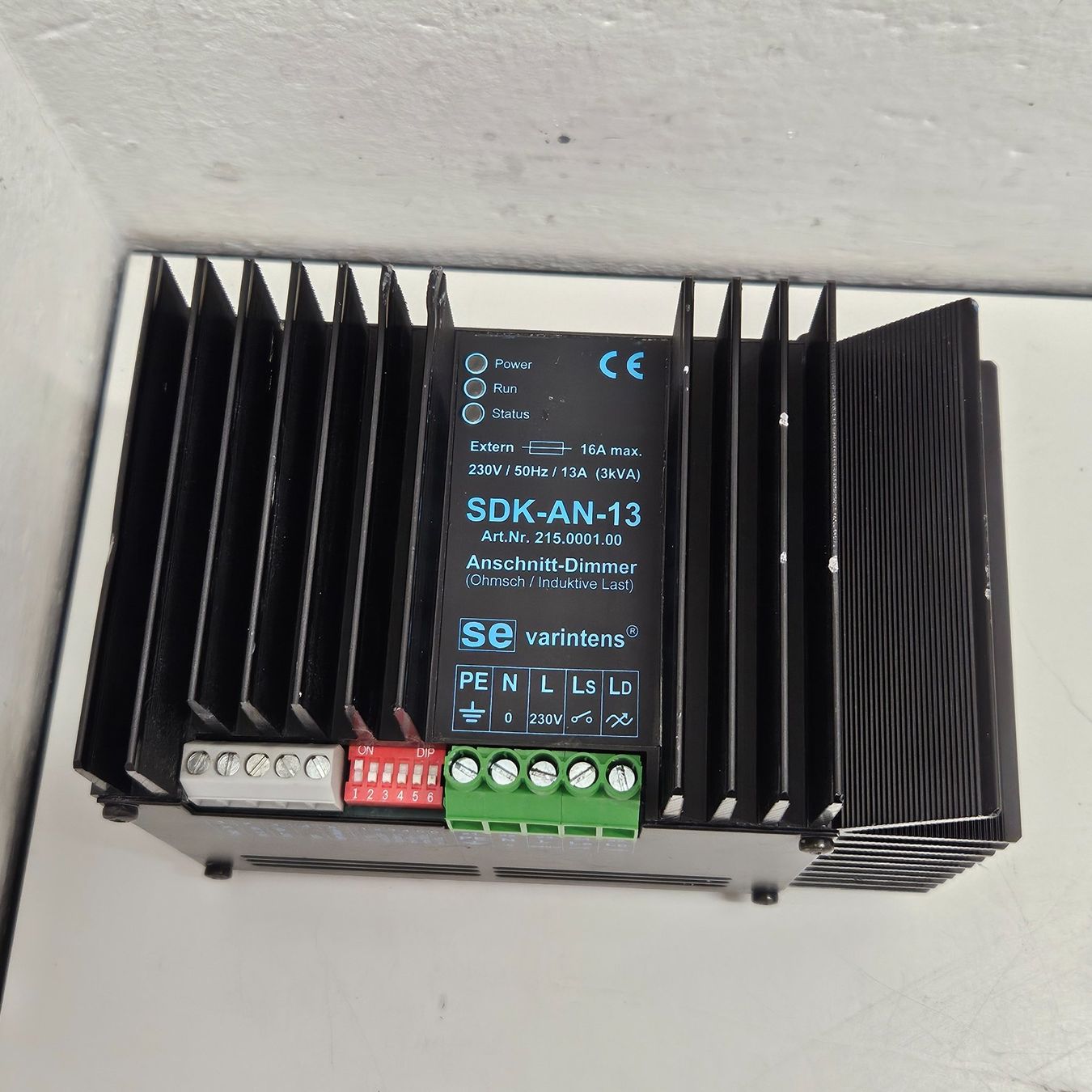 Componenti elettronici: Varintens SDK-AN-13 Anschnitt-Dimmer – Usato da Niederdorf venduto da LeptonAG 1