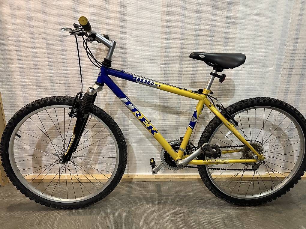 Vélos:  Vélo VTT TREK 800 Trail à vendre – D'occasion à Genève par mar_t6gz