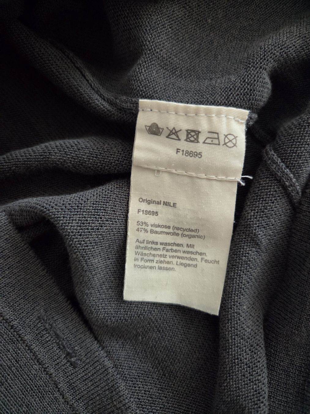 Nile Giacche: Nile Strickjacke long – Usato da Luzern venduto da asmele2 7