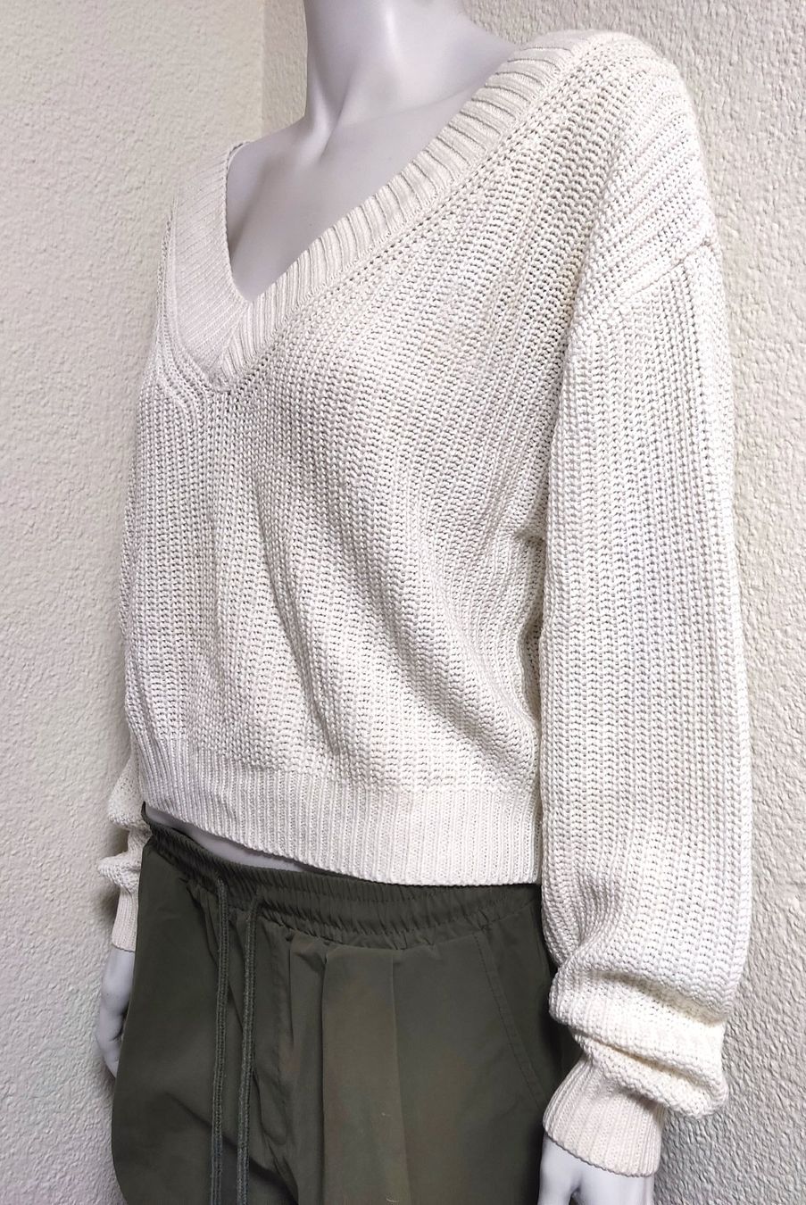 Pullover & Sweatshirts: Strickpullover Off-White / Creme Gr. M – Gebraucht aus Biel/Bienne von AnikaNah 1