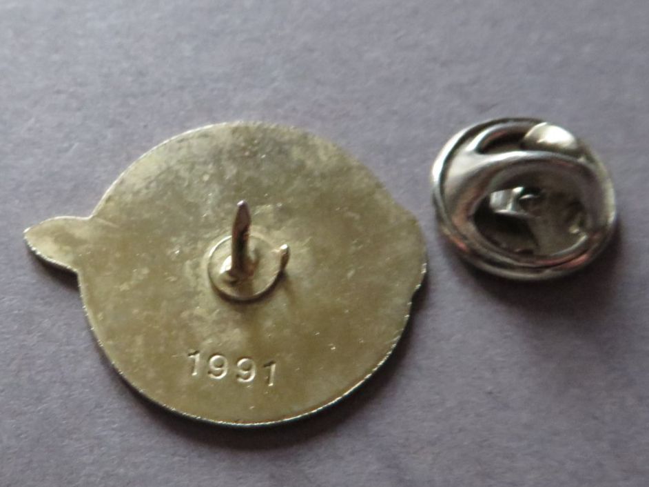 Placchette & Badge: PIN TABAK PETER STUYVESANT ZIGARETTEN, GLOBUS, FLUGZEUG – Usato da Neuhausen venduto da luckimucki 1