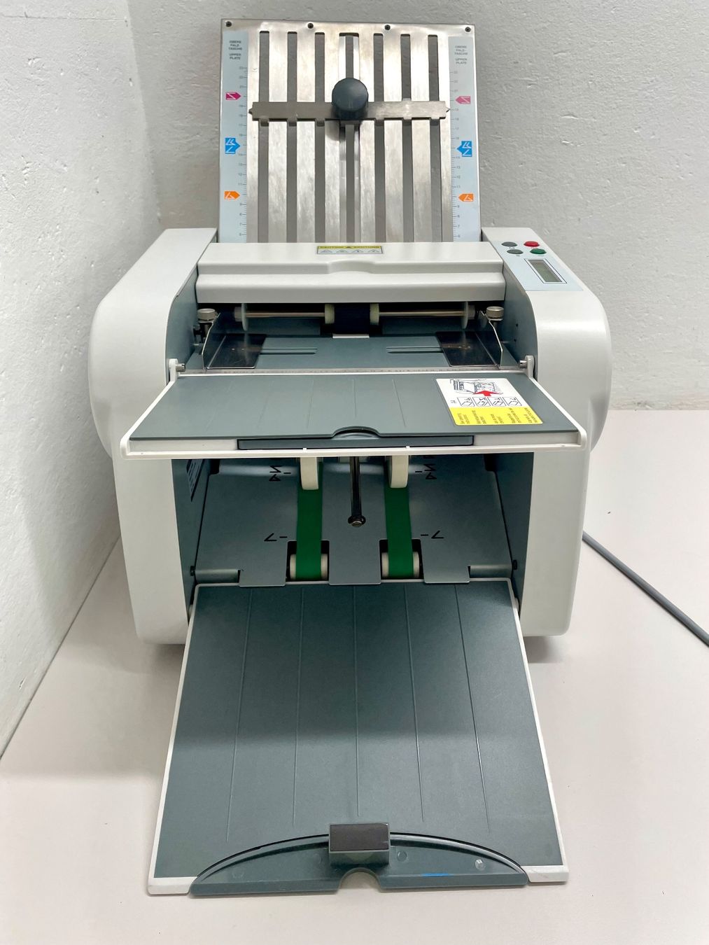 Alle Maschinen: ideal 8305 Papierfalz Maschine – Gebraucht aus Niederdorf von LeptonAG 1