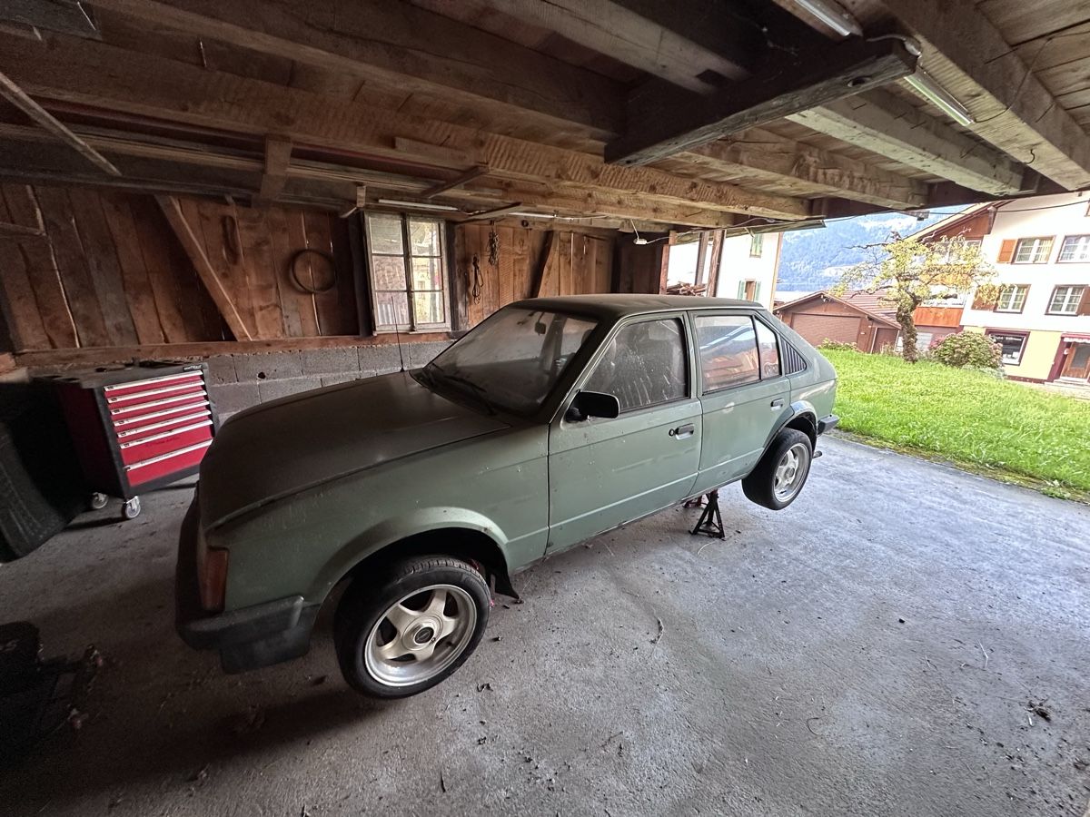 Opel Autos: Opel Kadett D – Defekt aus Gwatt (Thun) von Lopa99 3