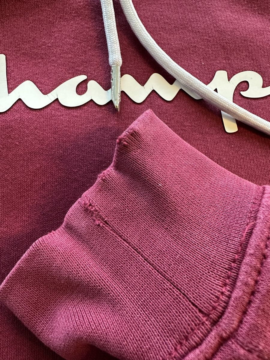 Champion Maglioni & Felpe: 2 Hoodies Champion – Usato da Heitenried venduto da Tannenbaum25 4