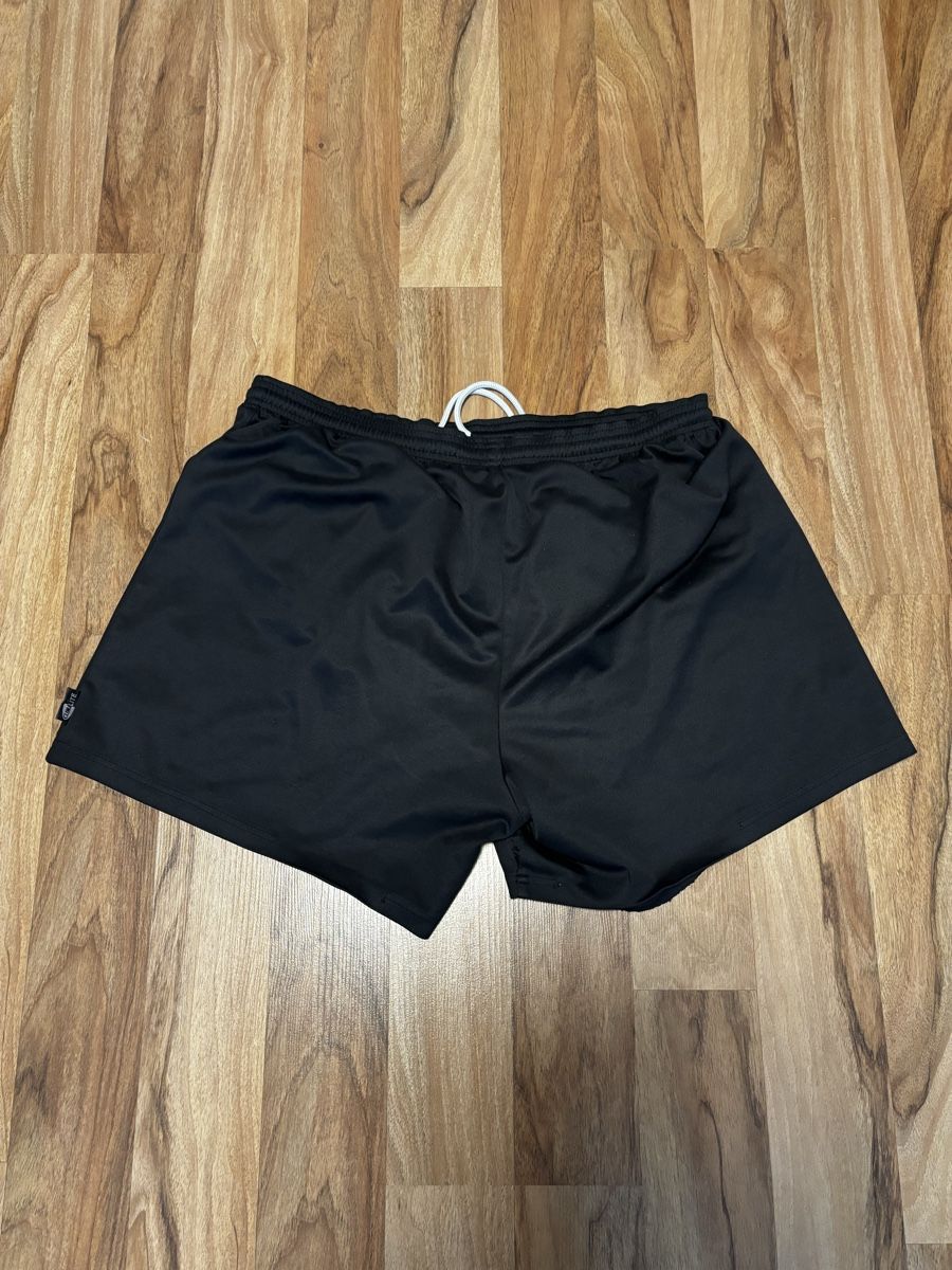 Adidas Pantaloni: Vintage Adidas Shorts – Usato da St. Gallen venduto da NPC_mit_Twint 2