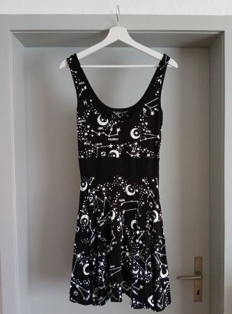 Kurzes, schwarzes Kleid der Marke Killstar Gr. S