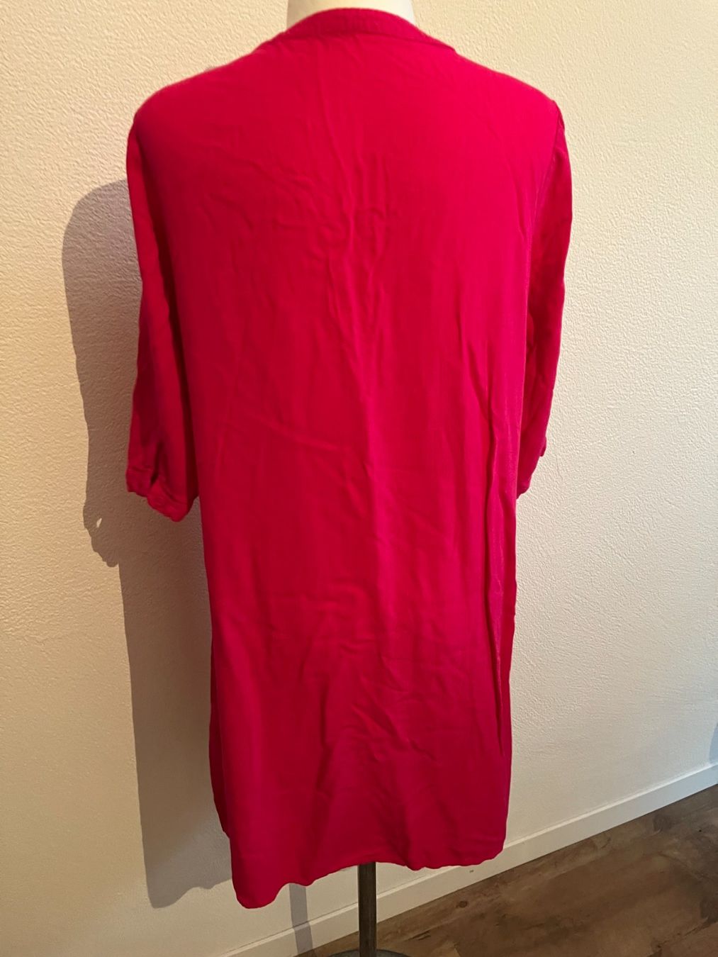 Kleider: Angenehmes Kleid, Viskose, NEU, Einheitsgr. , NP 79.- – Neu (gemäss Beschreibung) aus Altendorf von Beauty_Girl83 3
