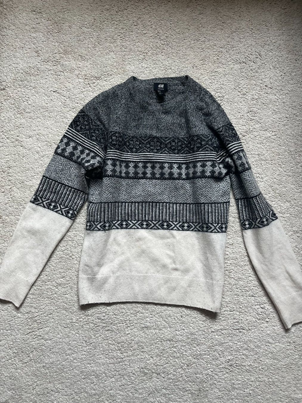 H&M Maglioni & Felpe: H&M Cozy Sweater – Usato da Basel venduto da das_7wzs