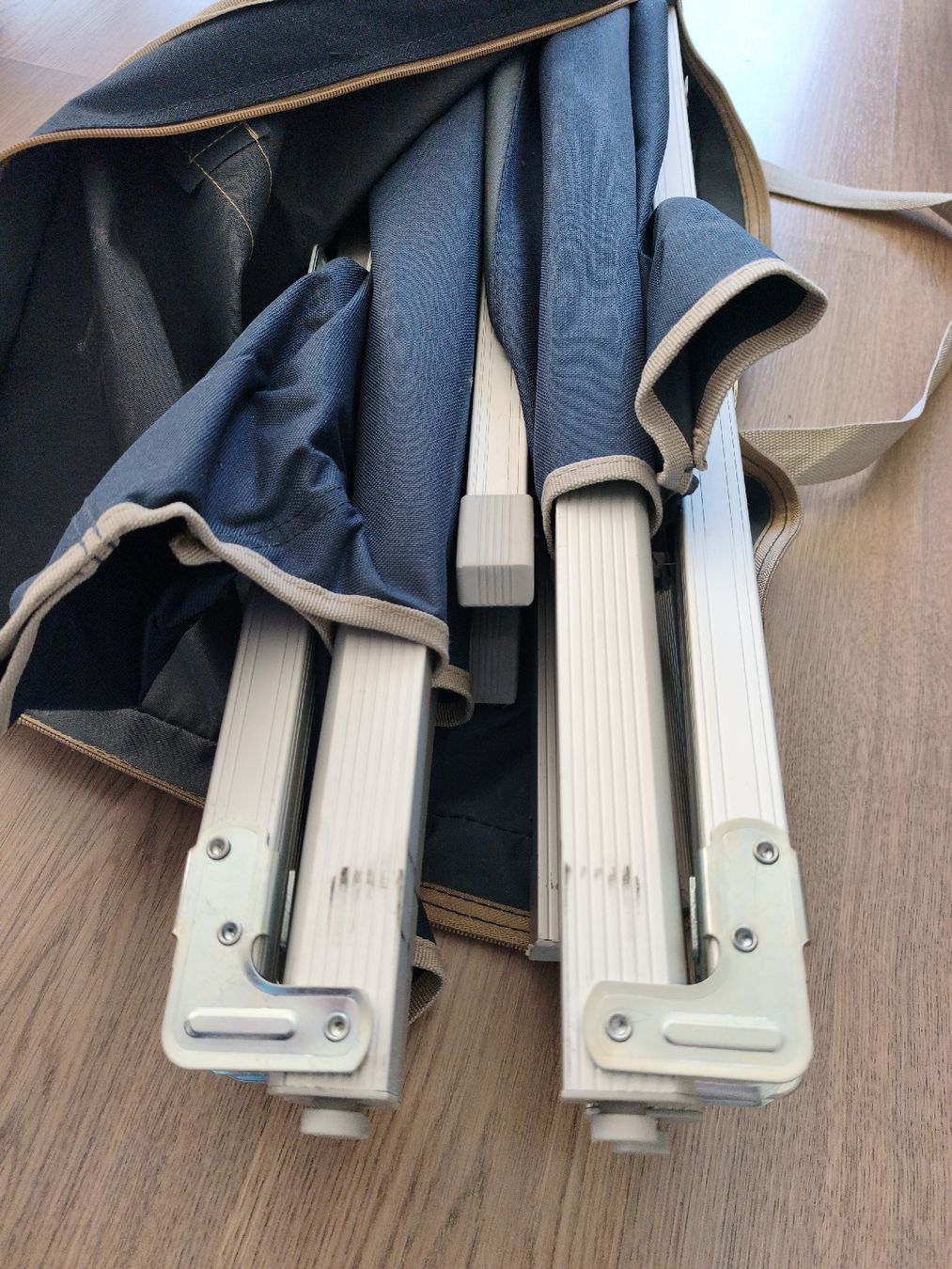 Liegen & Liegestühle: Feldbett bel sol Campingbett mit Tragetasche – Gebraucht aus Langnau am Albis von Chfurrer 2