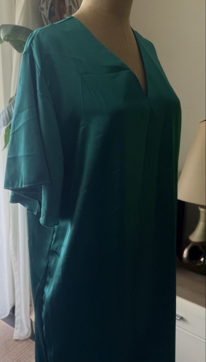 Vestiti: Elegant Teal Midi Dress – Usato da Bouveret venduto da dou_g8q7 2