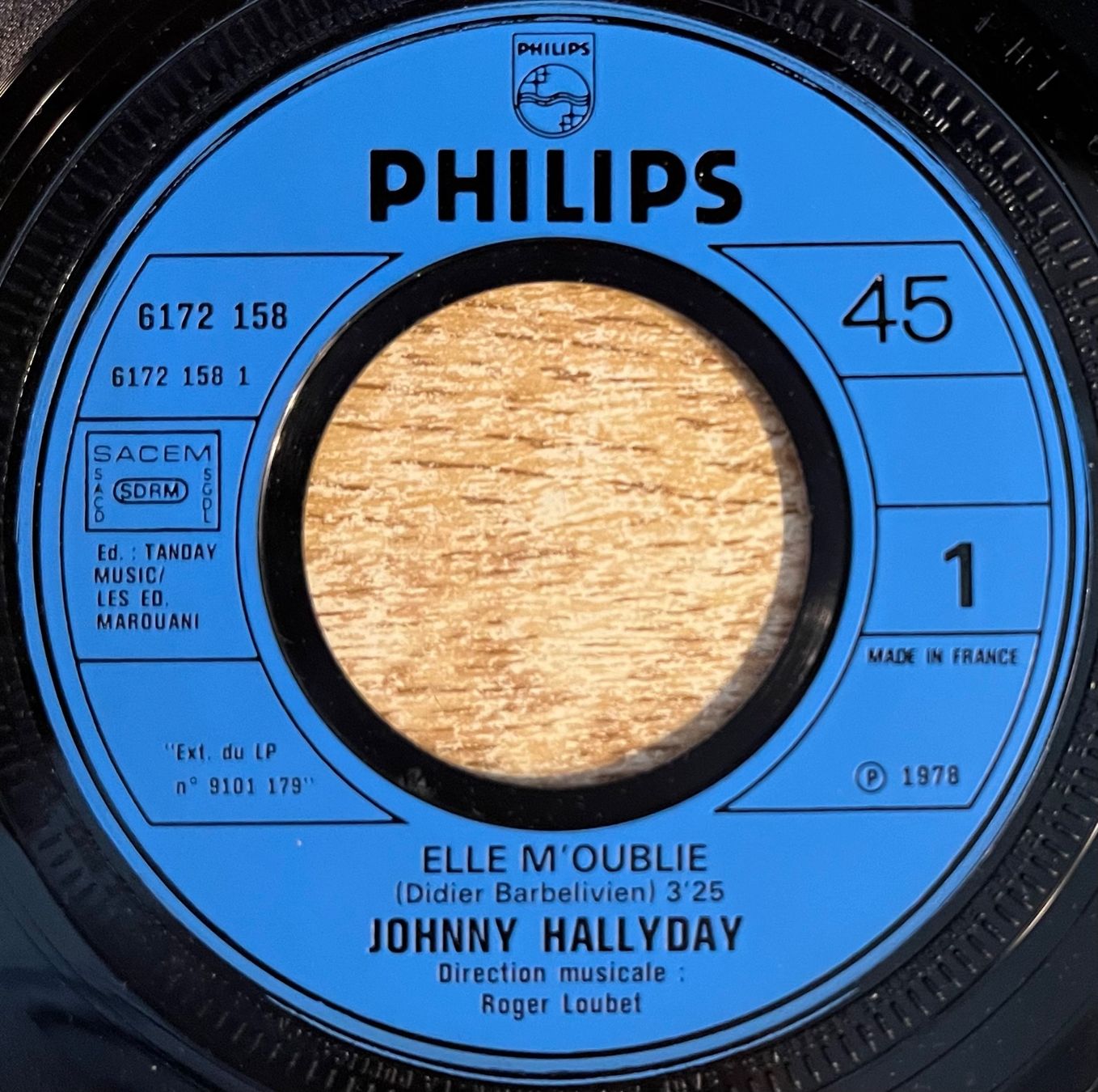 Dischi in vinile: JOHNNY HALLYDAY - ELLE M'OUBLIE – Usato da Bussigny venduto da vinyl-pas-cher 2