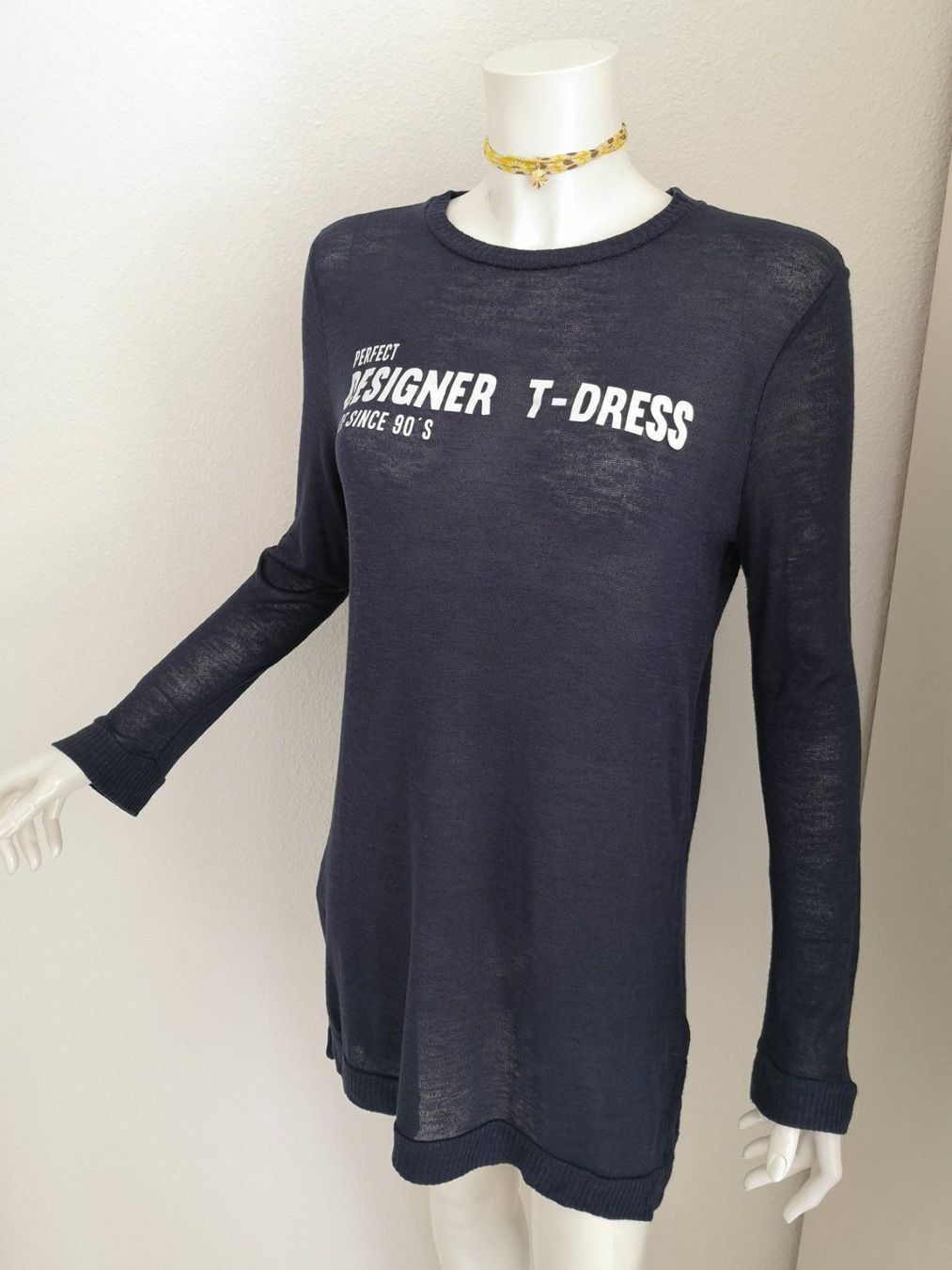 Mango Kleider: 🤩MANGO LANGARM STRICK-PULLOVER-KLEID BLAU&DRUCK & ARMANI P. – Gebraucht aus Olten von Naja-Twins-Twins 6