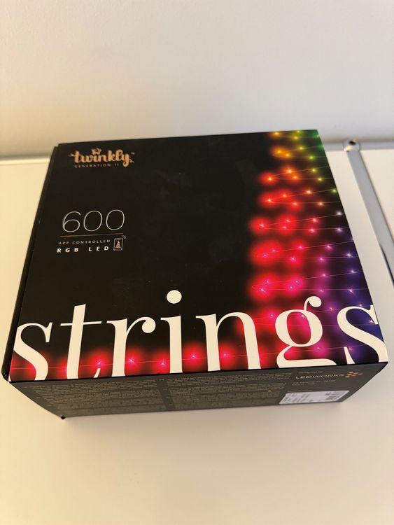 NEU: TWINKLY Lichterkette Strings 600 LEDs 48m | Kaufen auf Ricardo