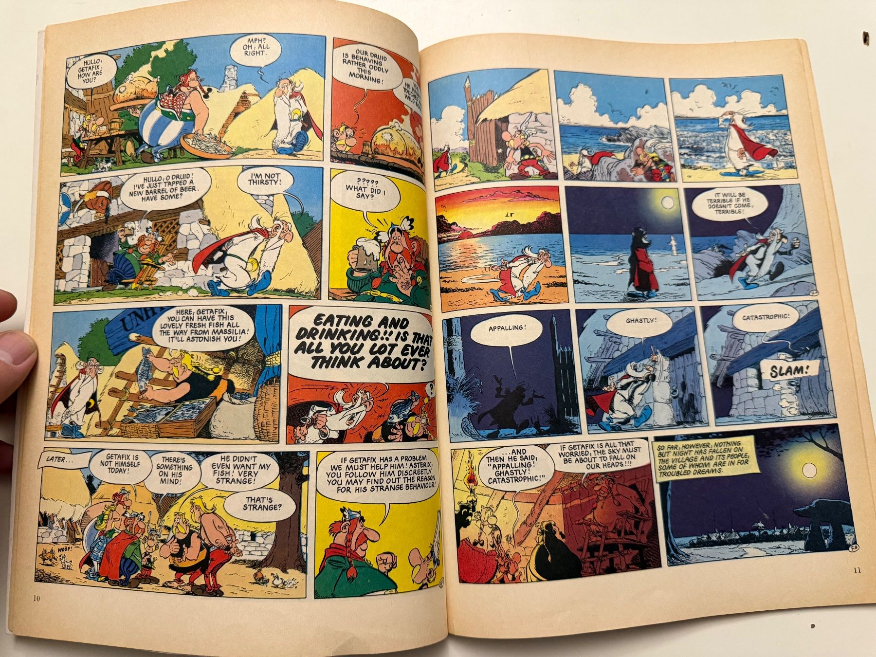 Fumetti: Asterix and the Black Gold Softcover – Usato da Münsingen venduto da Ganjam 4