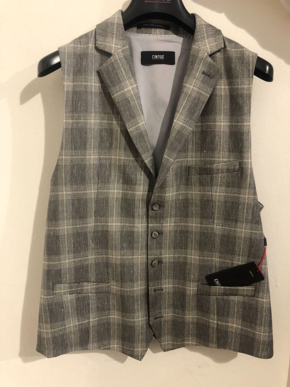 Gilets: Gilet Cinque NEU! – Neuf avec emballage d'origine à Olten par threebumblebee