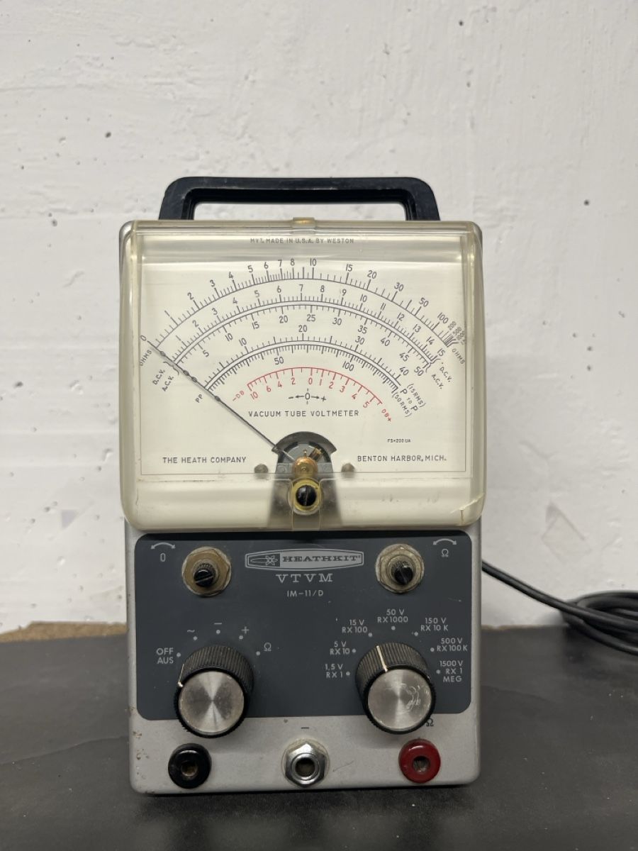 Heathkit Misurare: Heathkit Vakuum Röhrenvoltmeter VTVM IM-11/D – Usato da Dettighofen venduto da Moshop
