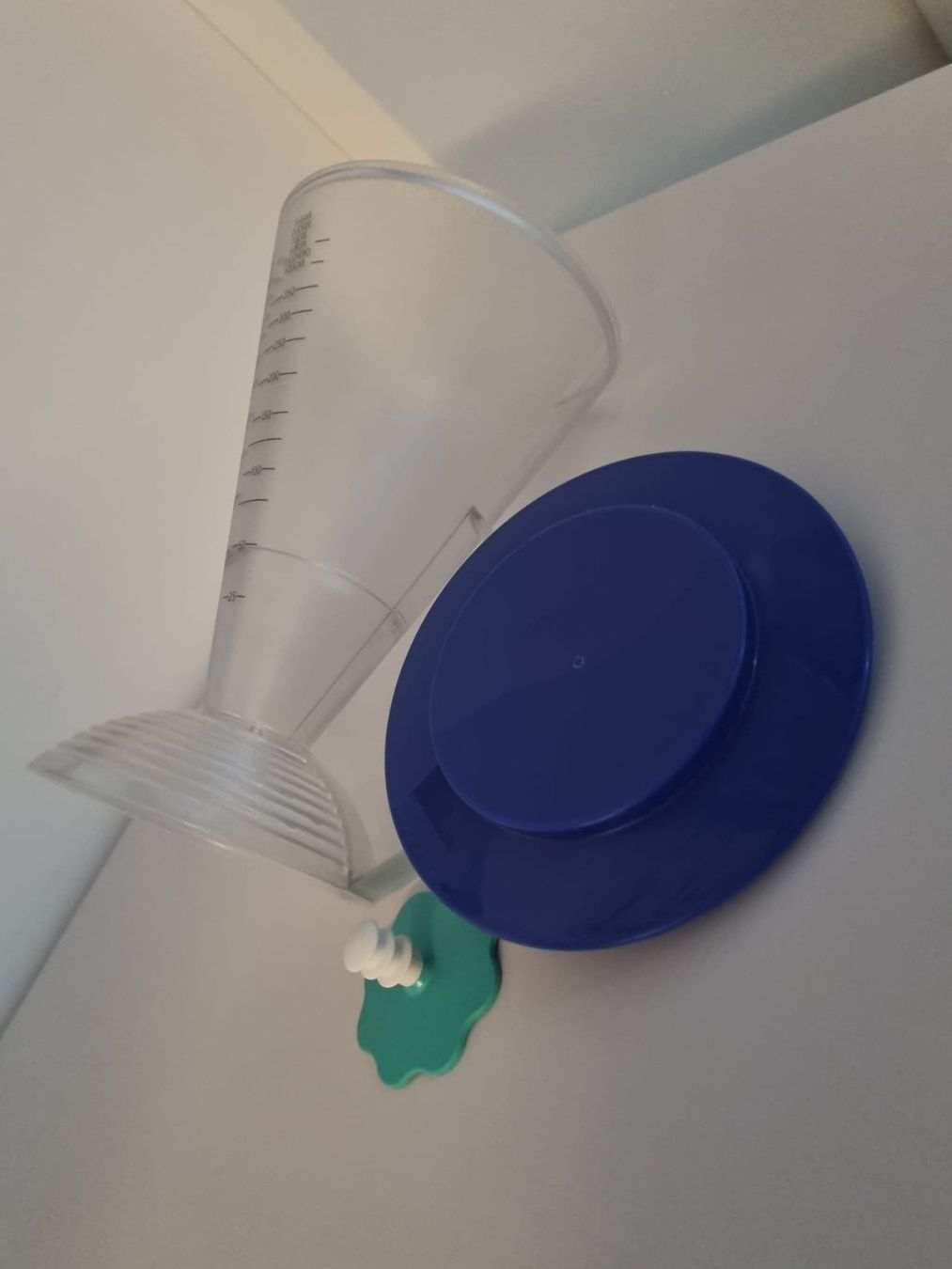 Tupperware Contenitori & Simili: Dosatore a imbuto Tupperware – Usato da Camorino venduto da yponzio 2