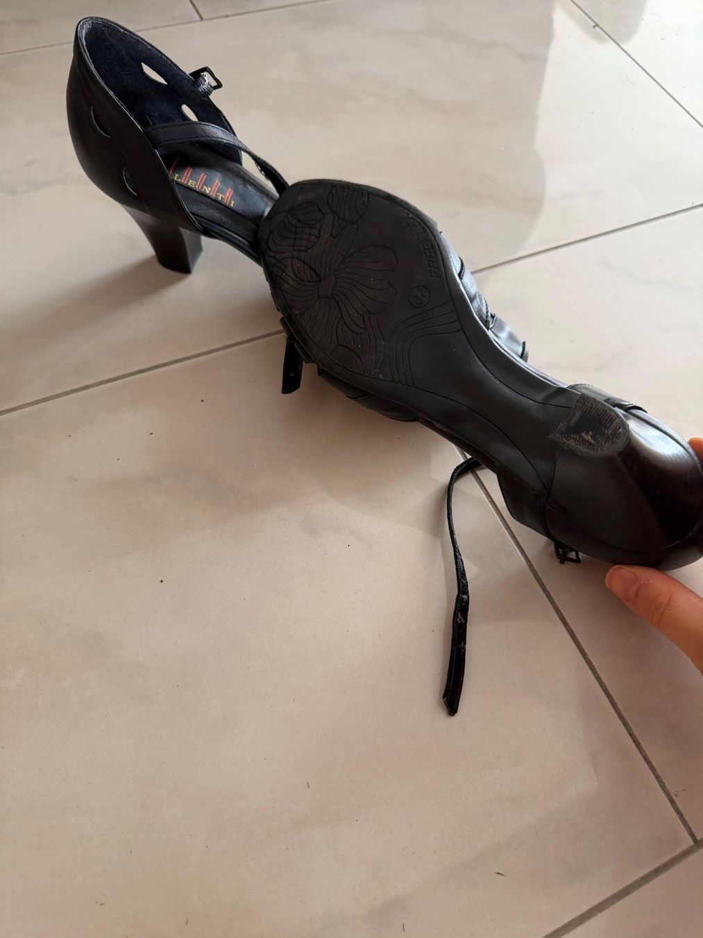 Scarpe da donna: Absatzschuhe – Usato da Muri AG venduto da sabri_25 2