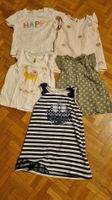 lot des t-shirts et robe