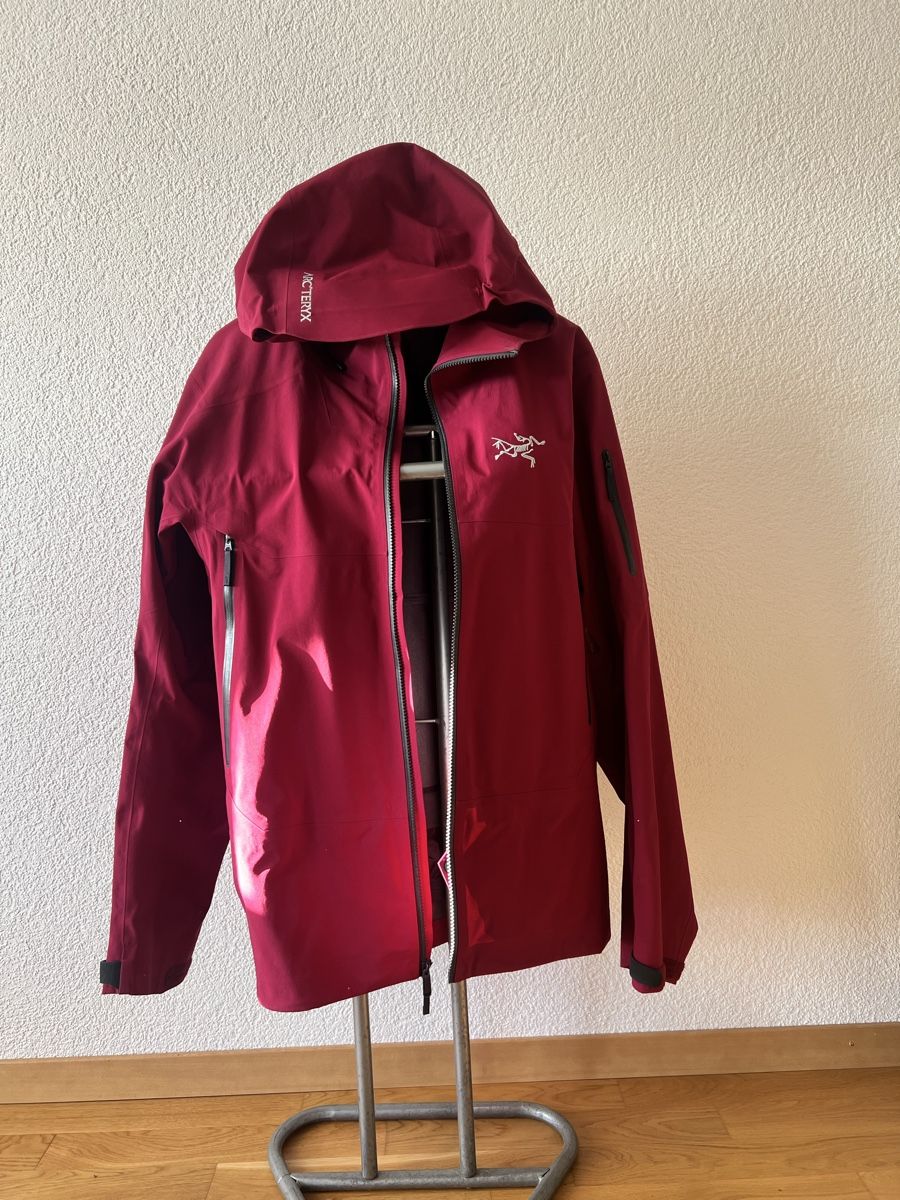 Arcteryx Giacche: Arcteryx Sarbe M – Usato da Fribourg venduto da 7vo_pd22