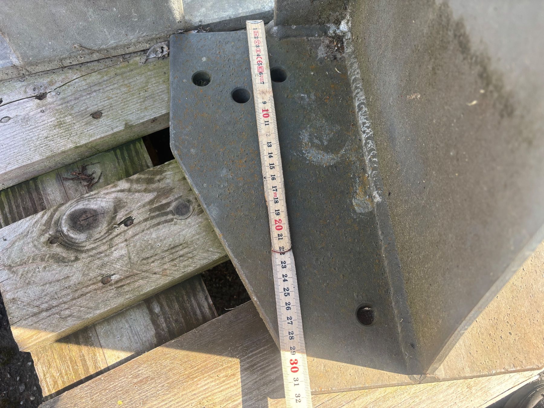 Scaffali: Gestell/ Kragengestel/ Wandeinkel – Usato da Ruswil venduto da Kolben01 5