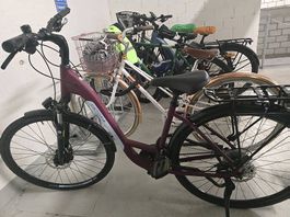 Victoria Trekking Bike - wie neu, inkl. Schloss