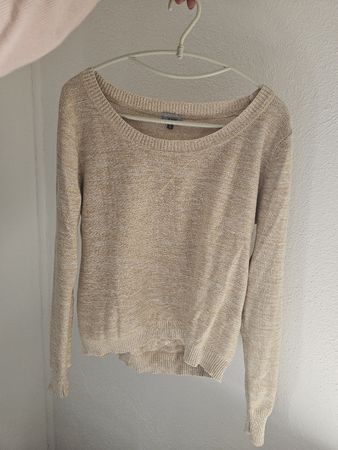 Pull BASIC, taille M, couleur crème et beige