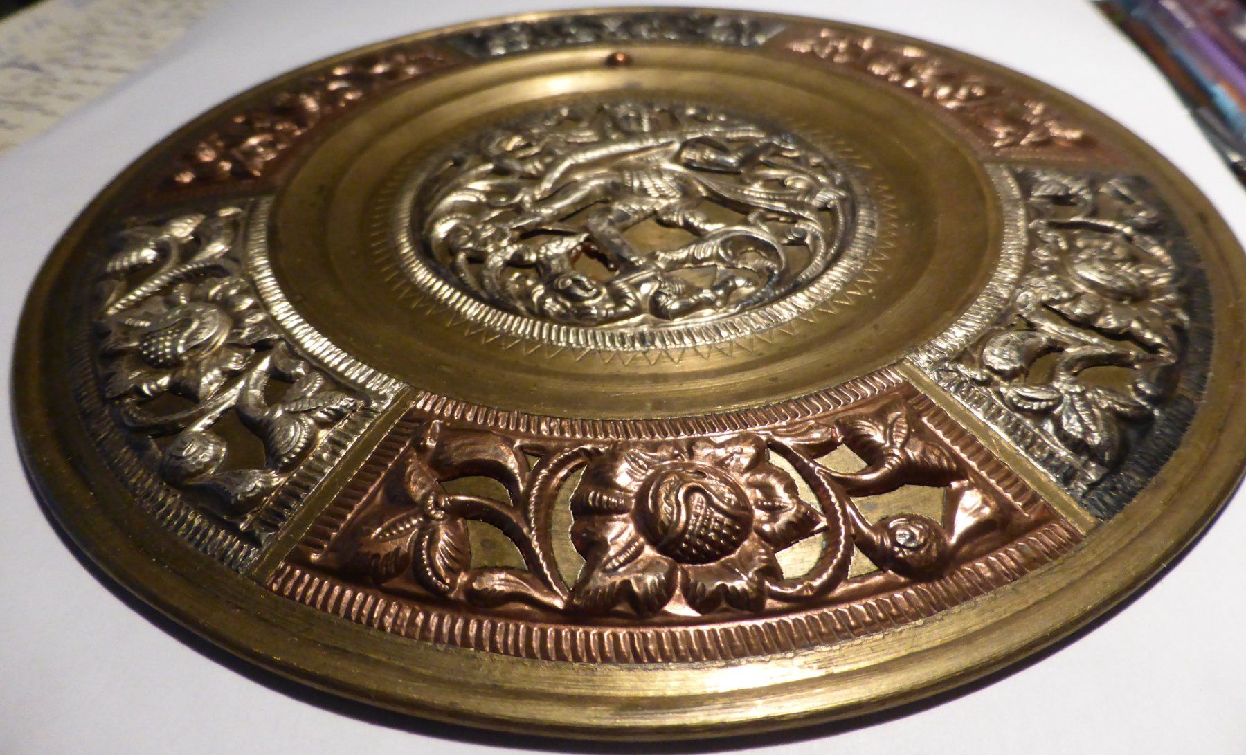 Teller: EINMALIGER ORIENTALISCHER TELLER,-GOTTHEIT,--18 CM RUND,-- – Gebraucht aus Zürich von tritonis 3