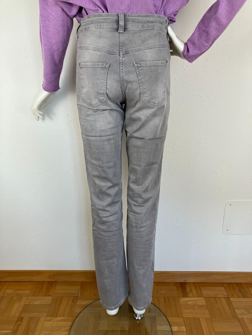 Jeans: Mac Jeans Gr.34 Länge 32 – Gebraucht aus Laupen ZH von kar_lfz6 2