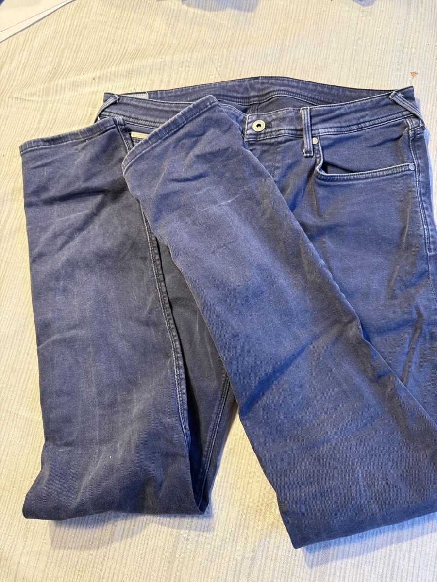 Pantaloni: 3 Herrenhosen – Usato da Strada venduto da Betflo 3