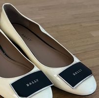 Bally Ballerinas Gr. 38 Lackleder Creme 