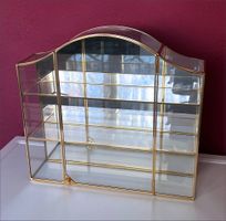 Kleine Swarovski Vitrine mit 2 Tablaren
