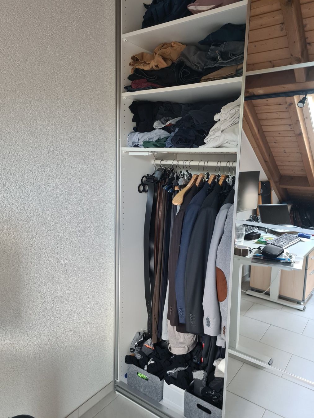 Ikea Armadi: Hoher Schiebetüren-Schrank mit Spiegelfront – Usato da Winkel venduto da Argos10 3