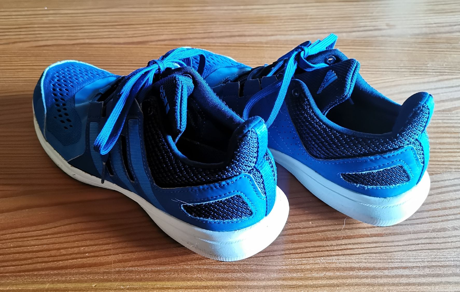 Adidas Scarpe per ragazzi: Adidas Turnschuhe, Grösse 36 – Usato da Grünenmatt venduto da ras_7ksp 2