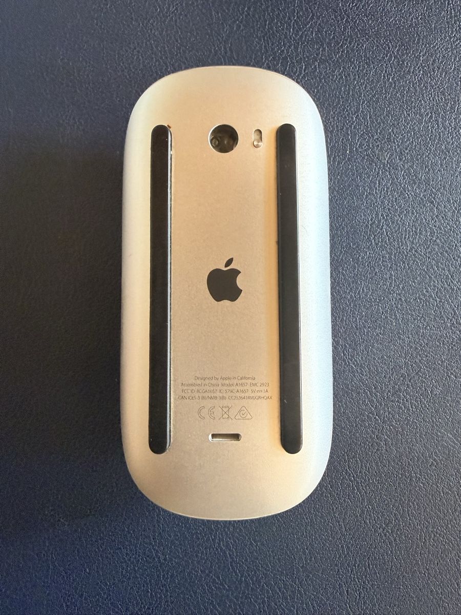 Apple Souris: Apple Magic Mouse 2 mit Kabel und OVP gebraucht – D'occasion à Schinznach-Bad par keili 2