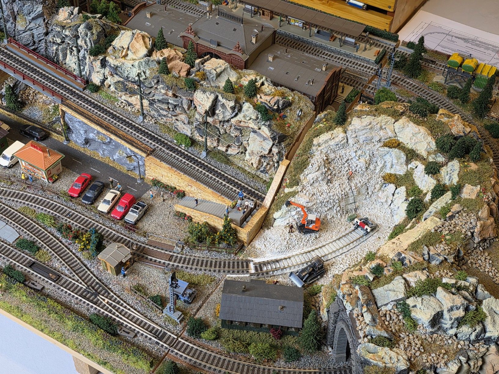 Modellini di ferrovie: Modul Anlage in H0 DC TOP Anlage – Usato da Ried (Muotathal) venduto da Modellbahn.swiss 2