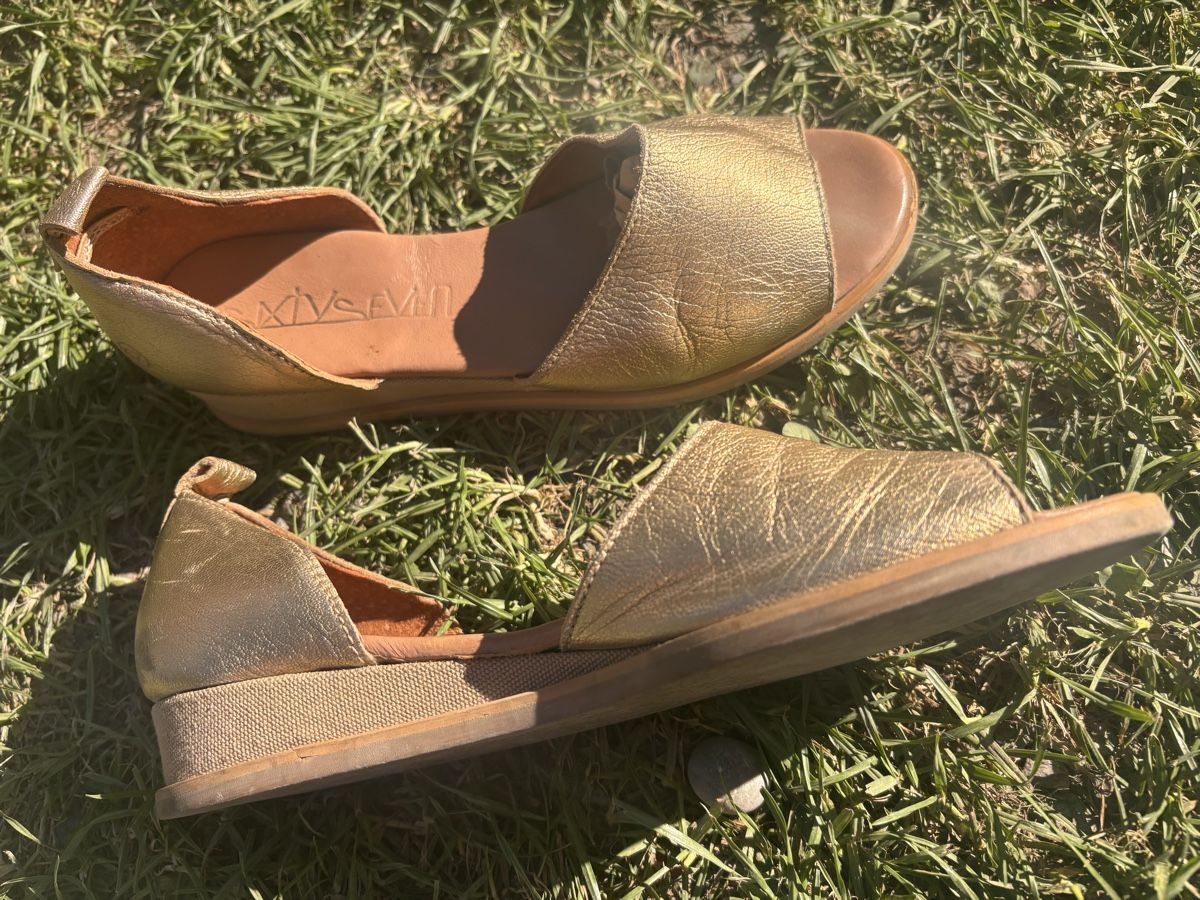Scarpe da donna: Sandalen goldfarben, 38 – Usato da Zürich venduto da gucks 1