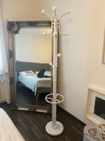 Porte manteau sur pied métal blanc 
