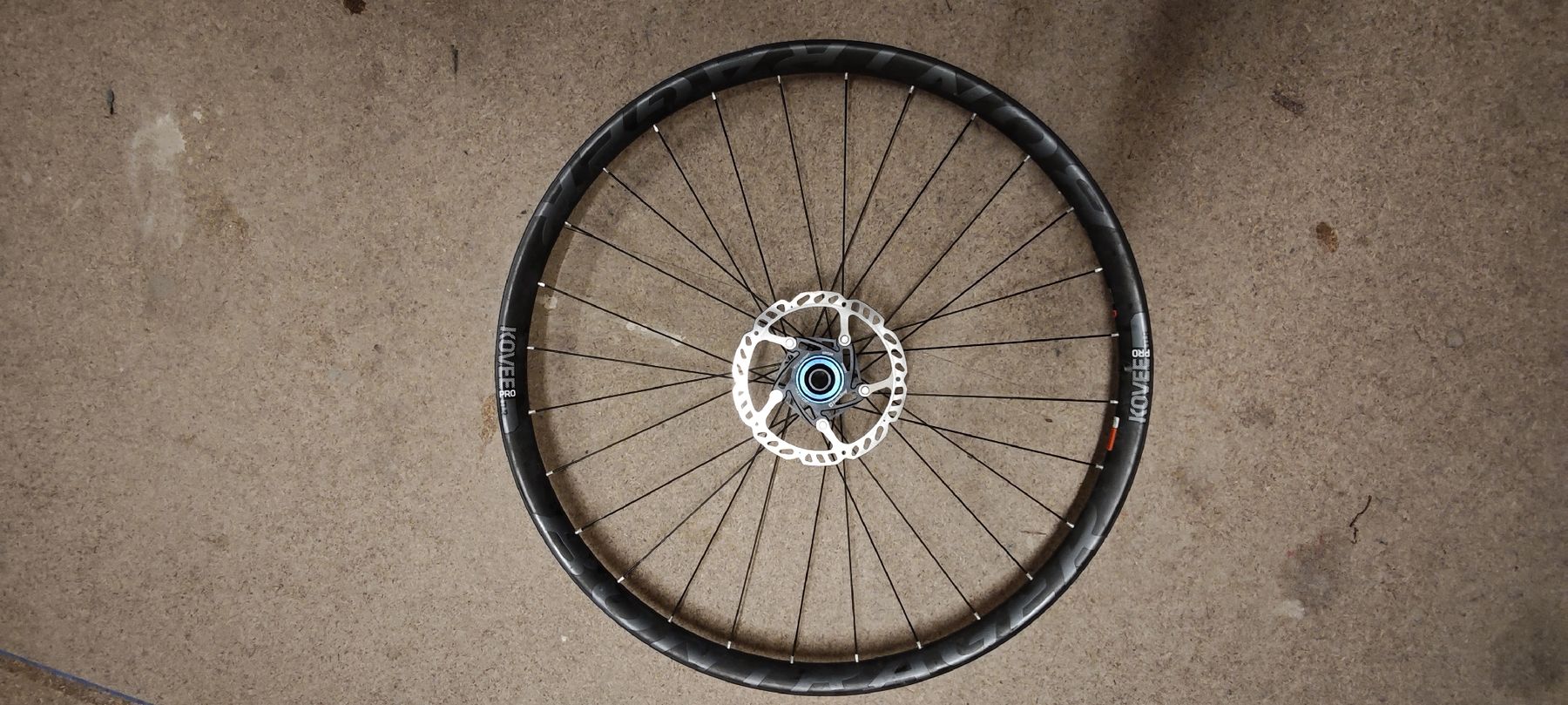 Cerchioni: Kovee Pro 29" Laufradsatz Boost – Usato da Oetwil am See venduto da mountaintosurf 1
