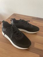 NEU*** OYSHO Sneakers schwarz | leicht und bequem 37