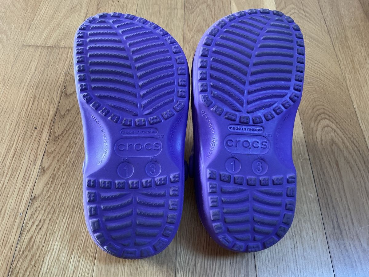 Scarpe per ragazze: 2 PAAR CROCS GR. 32 (ORIGINAL) – Usato da Volketswil venduto da rainbow6561 3