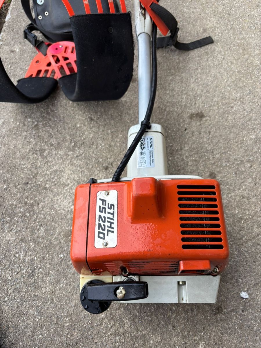 Stihl Toutes les machines: Motorsense – D'occasion à Boltigen par mittaghorn