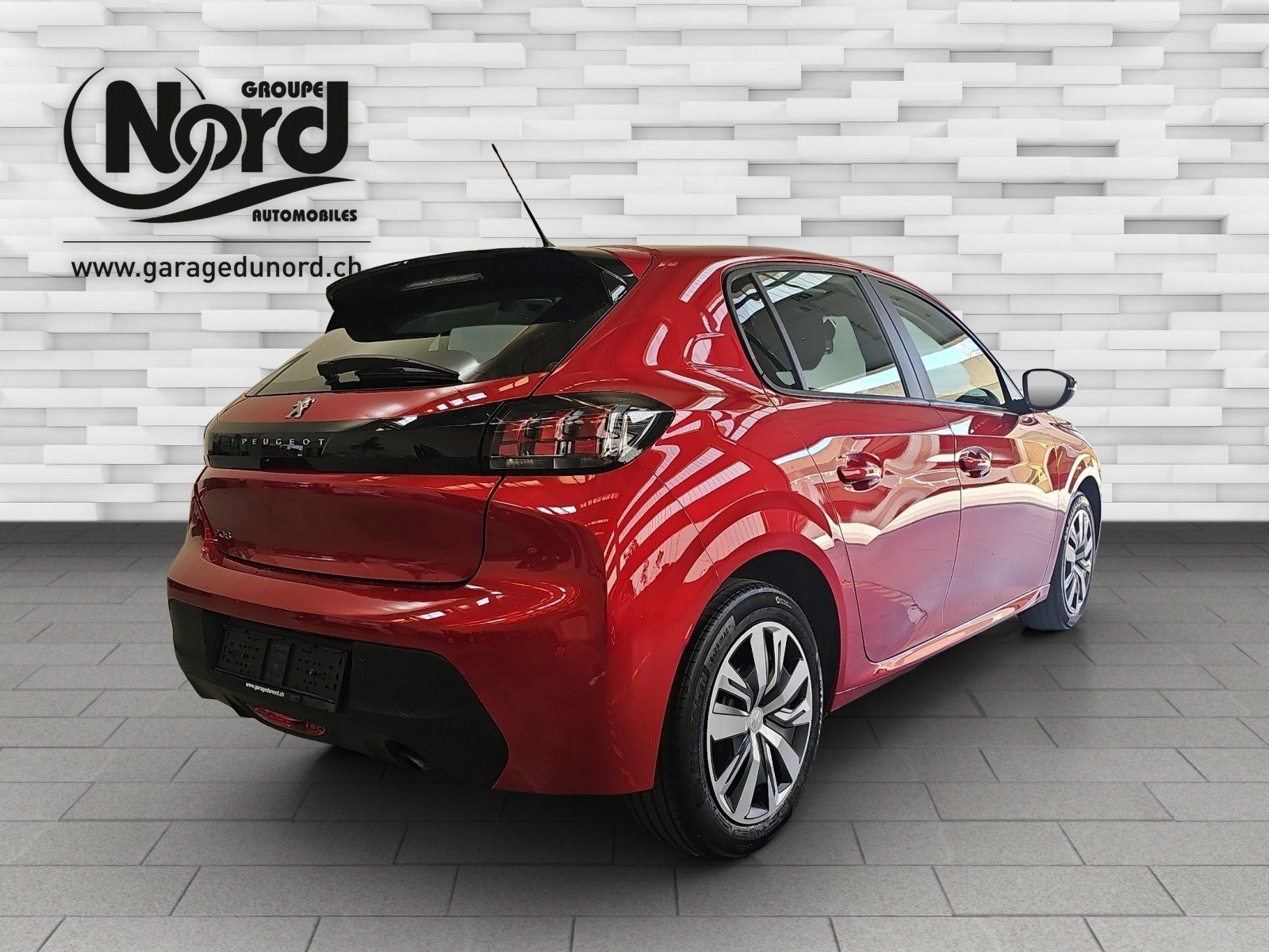 Peugeot Automobili: PEUGEOT 208 1.2 Pure Tech Active Pack – Usato da Conthey venduto da garagedunord 1