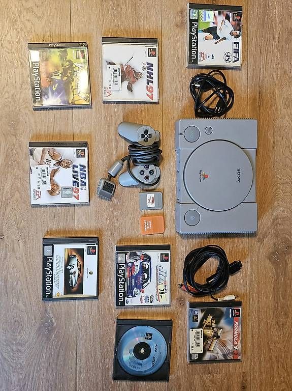 Sony Console: PS1 con diversi giochi – Usato da Gordevio venduto da Mau760