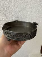 Antiker Aschenbecher aus Zinn