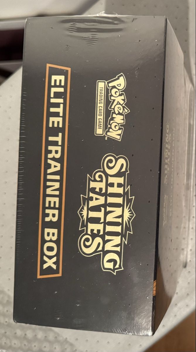 Pokémon Carte collezionabili: Pokémon Shining Fates Elite Trainer Box – Nuovo e nell'imballaggio originale da Bassersdorf venduto da PokeDude 3