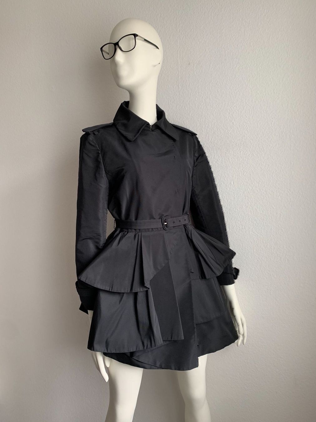 Miu Miu Mäntel: Miu Miu Mantel – Neu (gemäss Beschreibung) aus Winterthur von 19.19 3