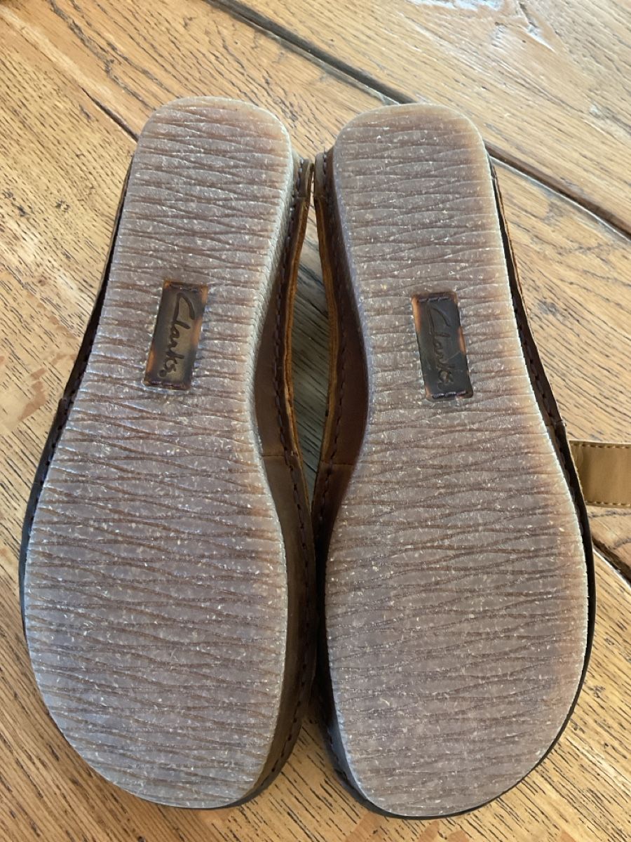 Clarks Scarpe da donna: Bequeme Clarks Schuhe Leder  Grösse 41 – Usato da Roggwil TG venduto da Tashi71 2